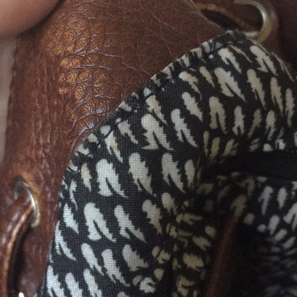 LD Drawstring Bucket Purse - Picture 7 of 7